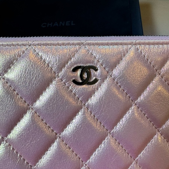 Chanel iridescent wallet - Picture 6 of 13